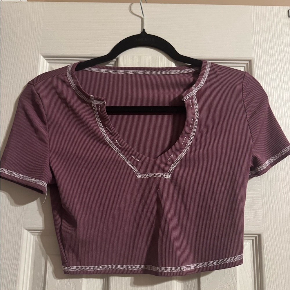 Women's Purple V-Neck Crop Top